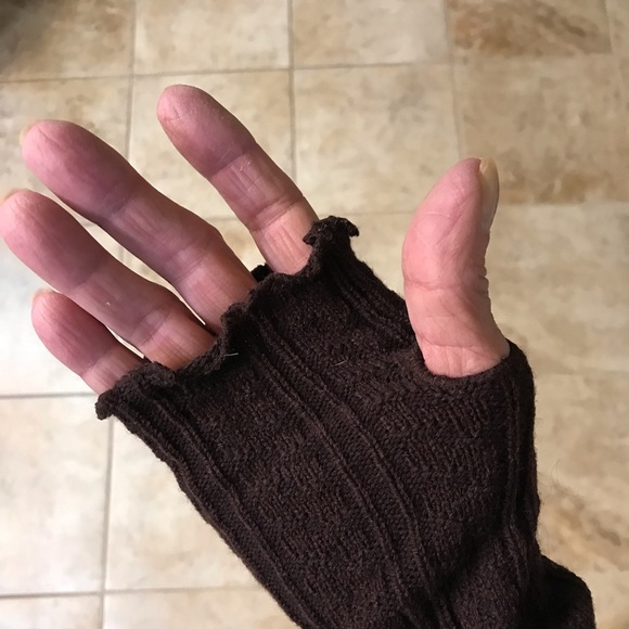 ❄️Set of 2 Fingerless Gloves - Picture 4 of 5